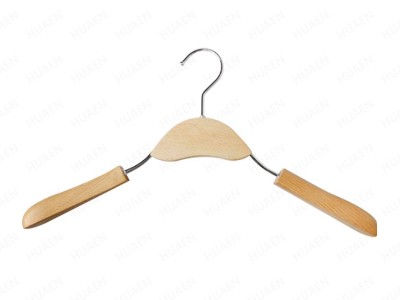 個性創(chuàng)意實(shí)木衣架17C027