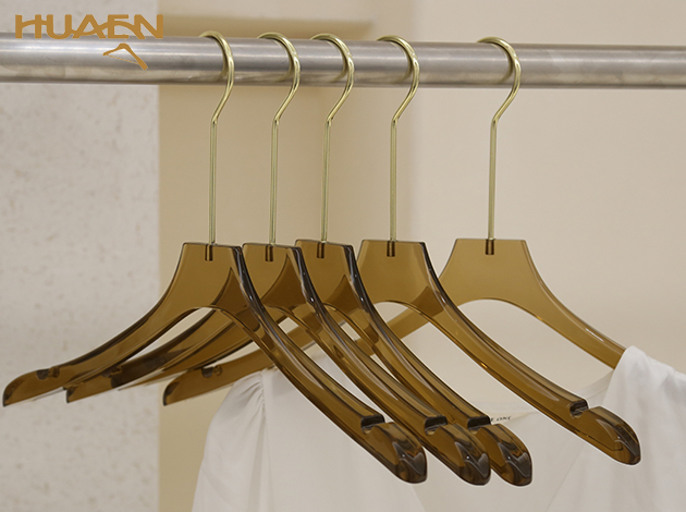 室內掛衣架——亞克力衣架