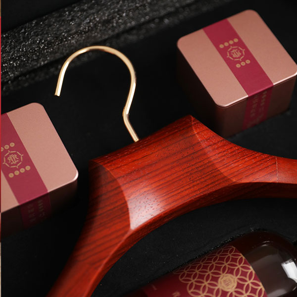 禮品公司--LEMONLEE衣架禮盒