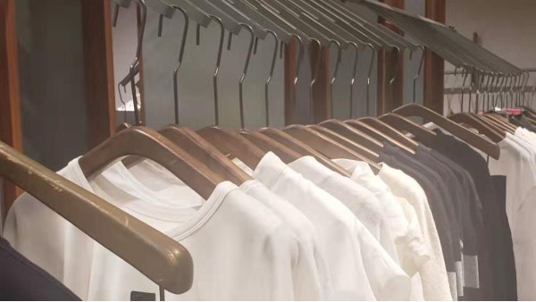 實(shí)木衣架掉漆，三分鐘帶你了解【華恩】