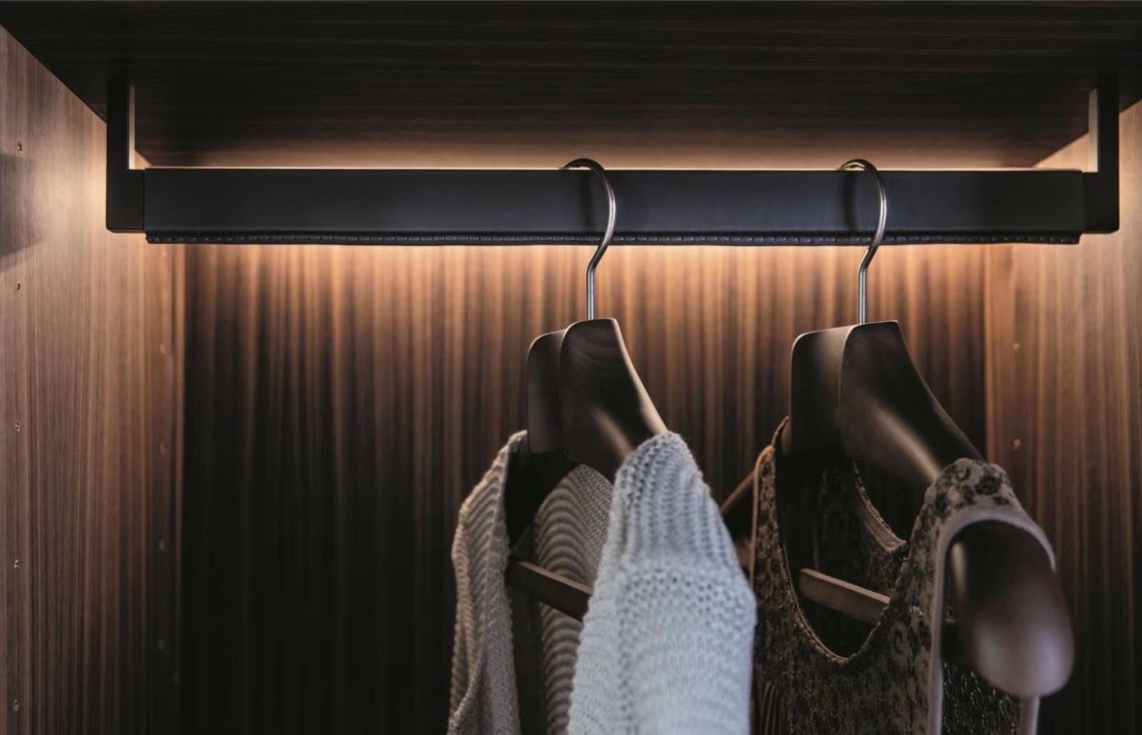 櫸木衣架和荷木衣架的區(qū)別