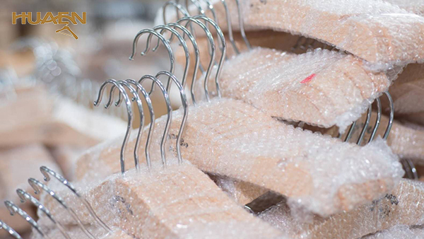 服裝衣架廠家批發(fā)