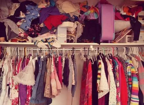 衣柜里面的衣架鐵的好還是木頭的好