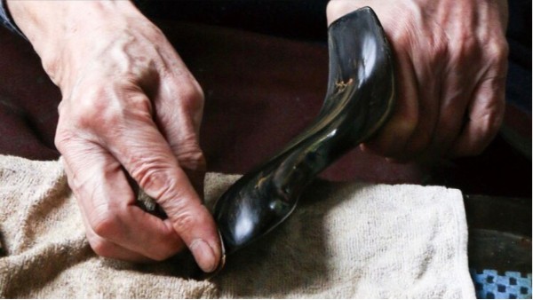 實木衣架的制作過程，你又了解多少【華恩】