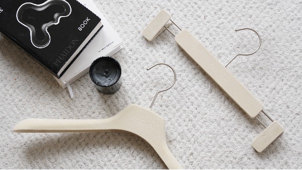 原來(lái)附贈(zèng)衣架才是提升復(fù)購(gòu)率的王炸操作??！