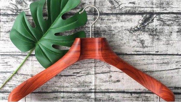 實(shí)木衣架什么木材【華恩】