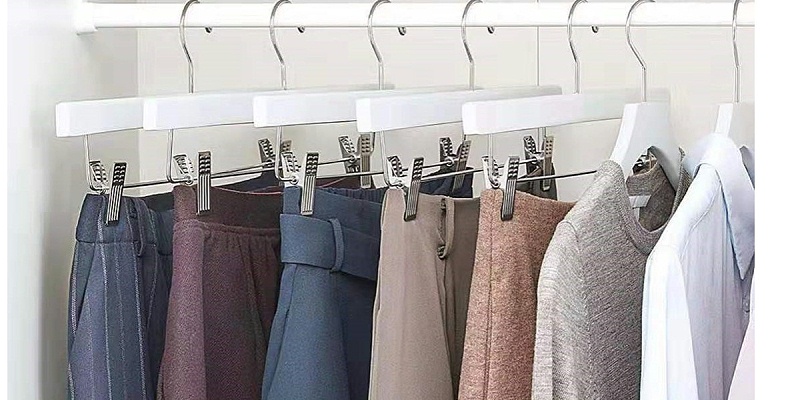 衣服店怎么掛褲子