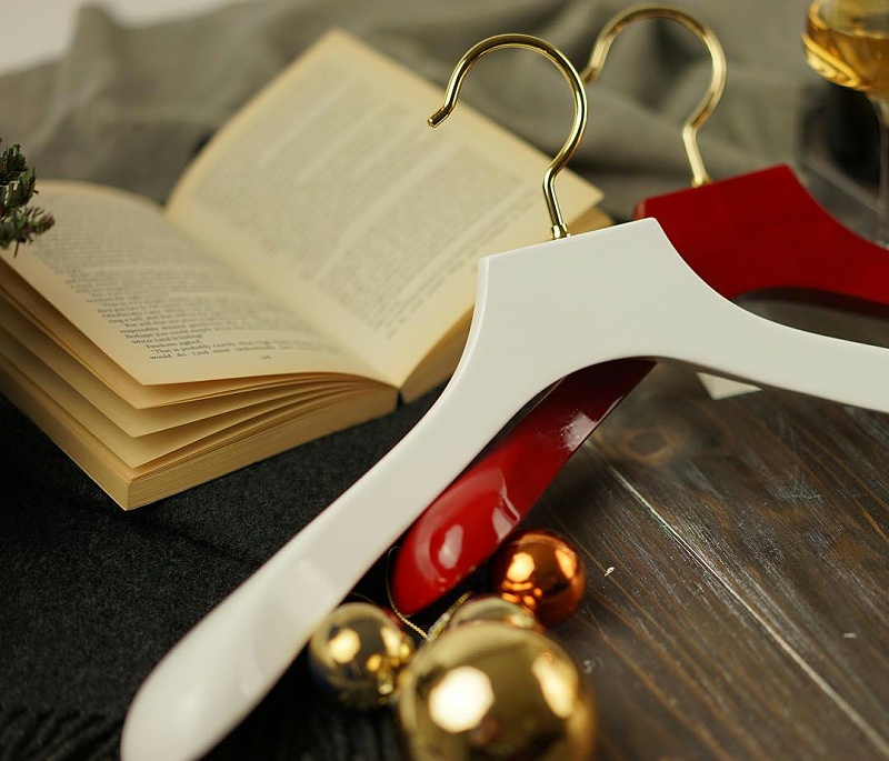 實木衣架送人好不好