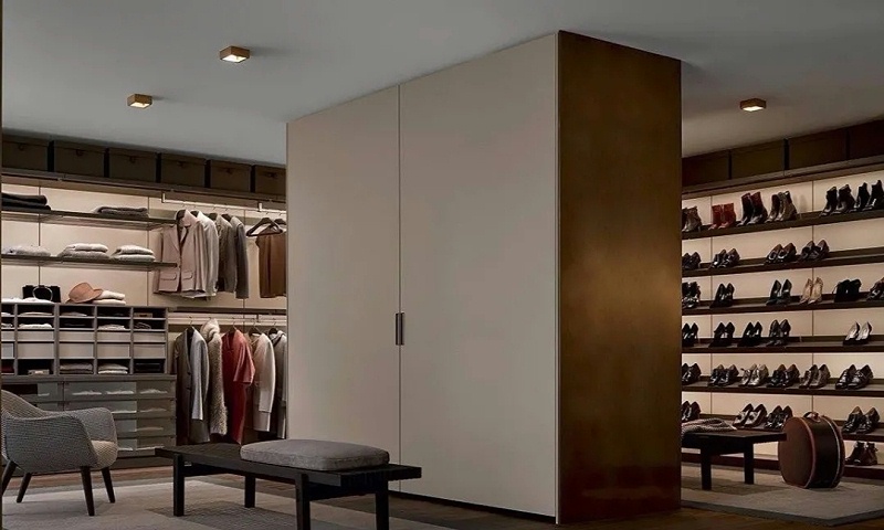 衣柜里掛衣服用什么衣架好