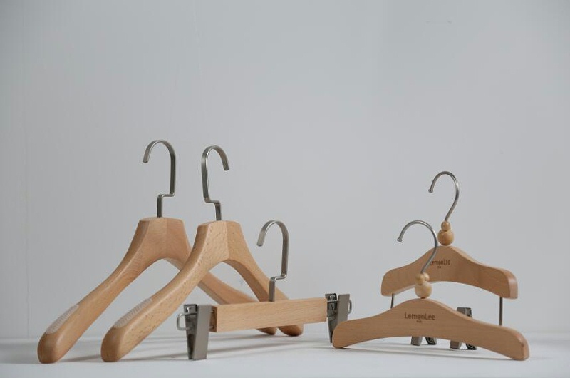 華恩實木衣架定制廠家