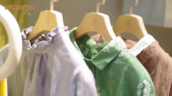 品牌服裝用衣架