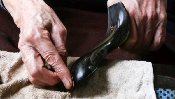 實(shí)木西服衣架