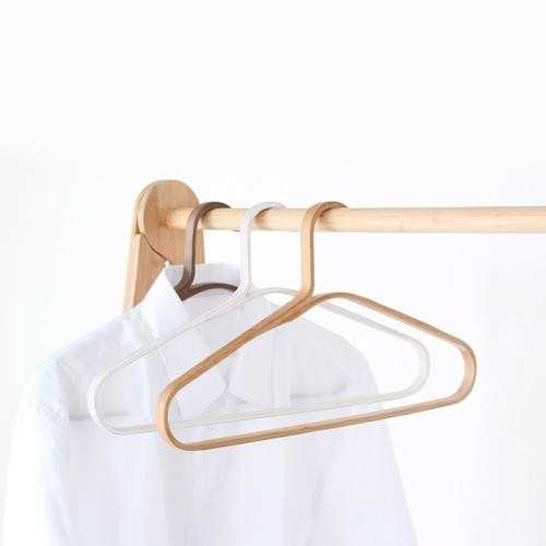 實(shí)木衣架與竹衣架的區(qū)別