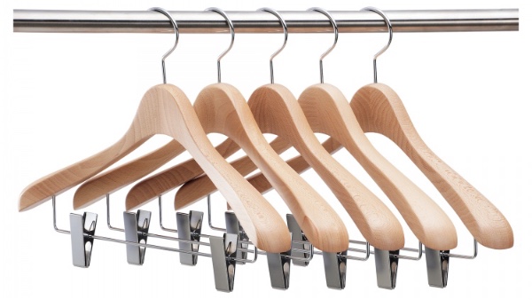 從垃圾分類來看實木衣架好不好，為什么選擇實木衣架？【華恩】