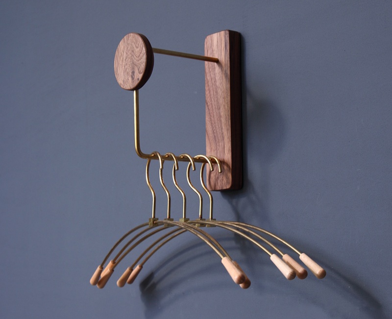 衣柜衣架選哪個材質(zhì)的好