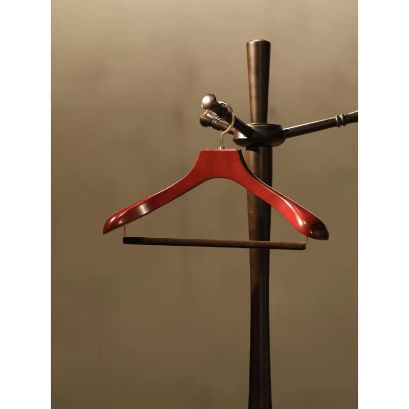 服裝店木衣架多厚好用