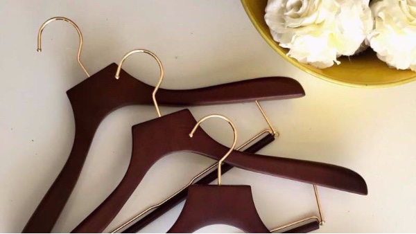 如何預(yù)防新買的褲架發(fā)霉