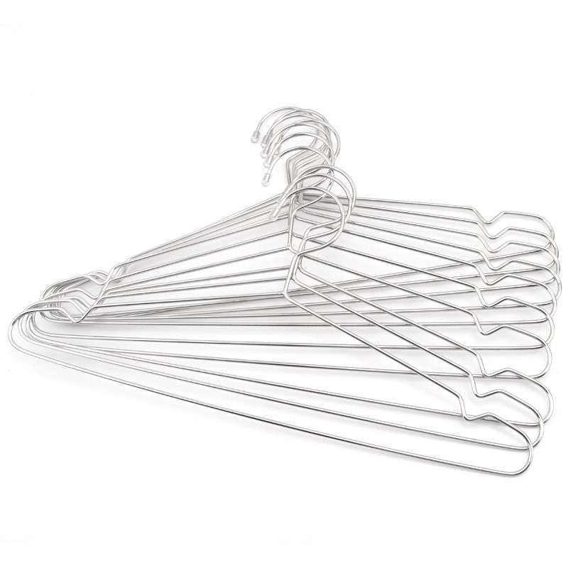 衣架實木好還是不銹鋼好