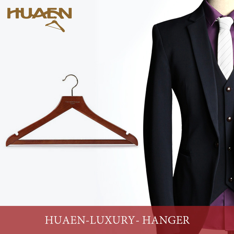 衣服掛是什么材料