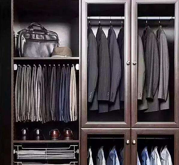 衣柜里褲架可以怎樣利用