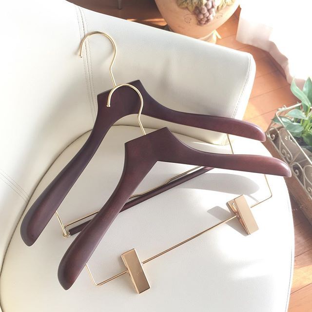 實(shí)木大衣架價格