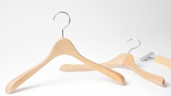 松木和櫸木衣架哪個(gè)好