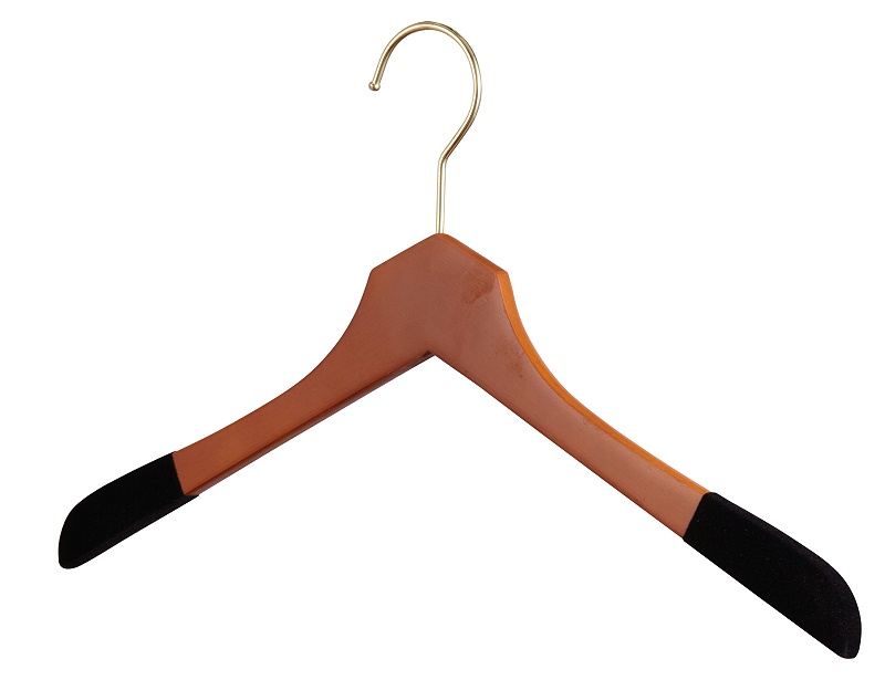 實(shí)木衣架可以掛貂皮嗎【華恩】