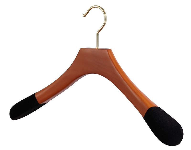 實(shí)木衣架可以掛貂皮嗎【華恩】