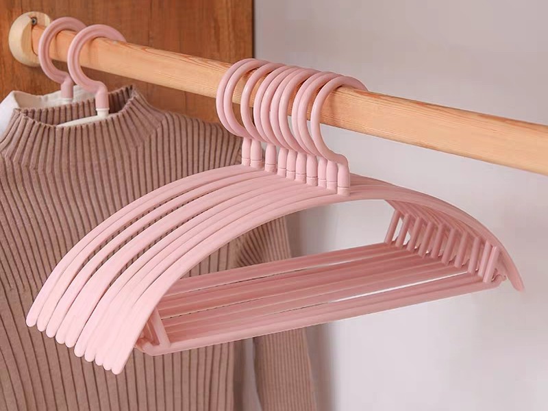 衣柜里的衣架用什么材質