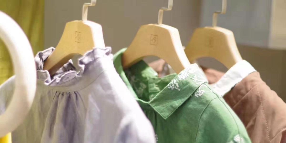 衣帽架是櫸木的好還是橡膠木的好