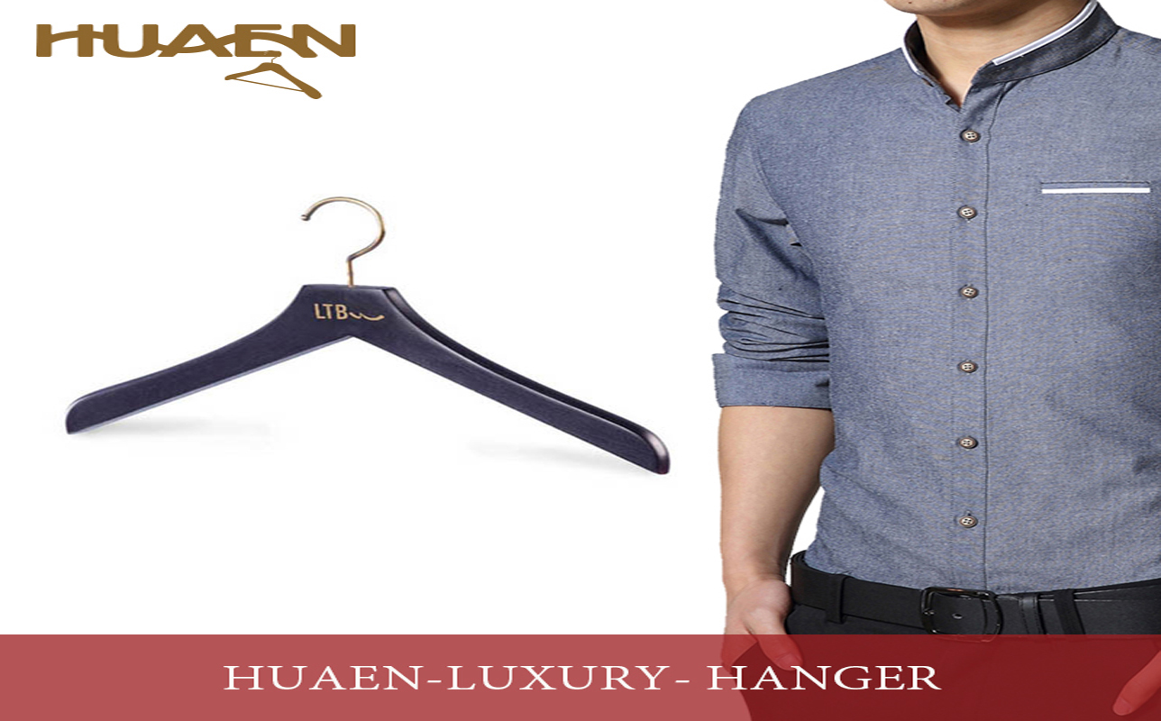 T恤可以用衣架掛在衣柜里嗎