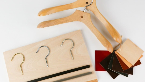 服裝店的掛衣架哪個地方有賣